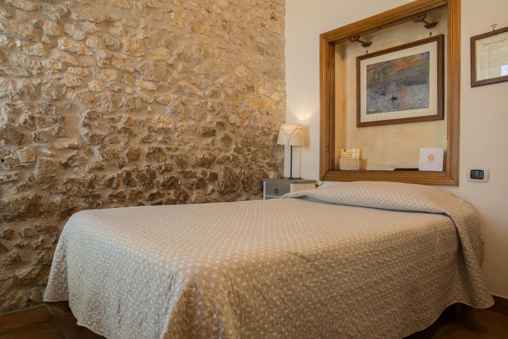 Locanda Dell'Arcangelo Rocca Massima Extérieur photo